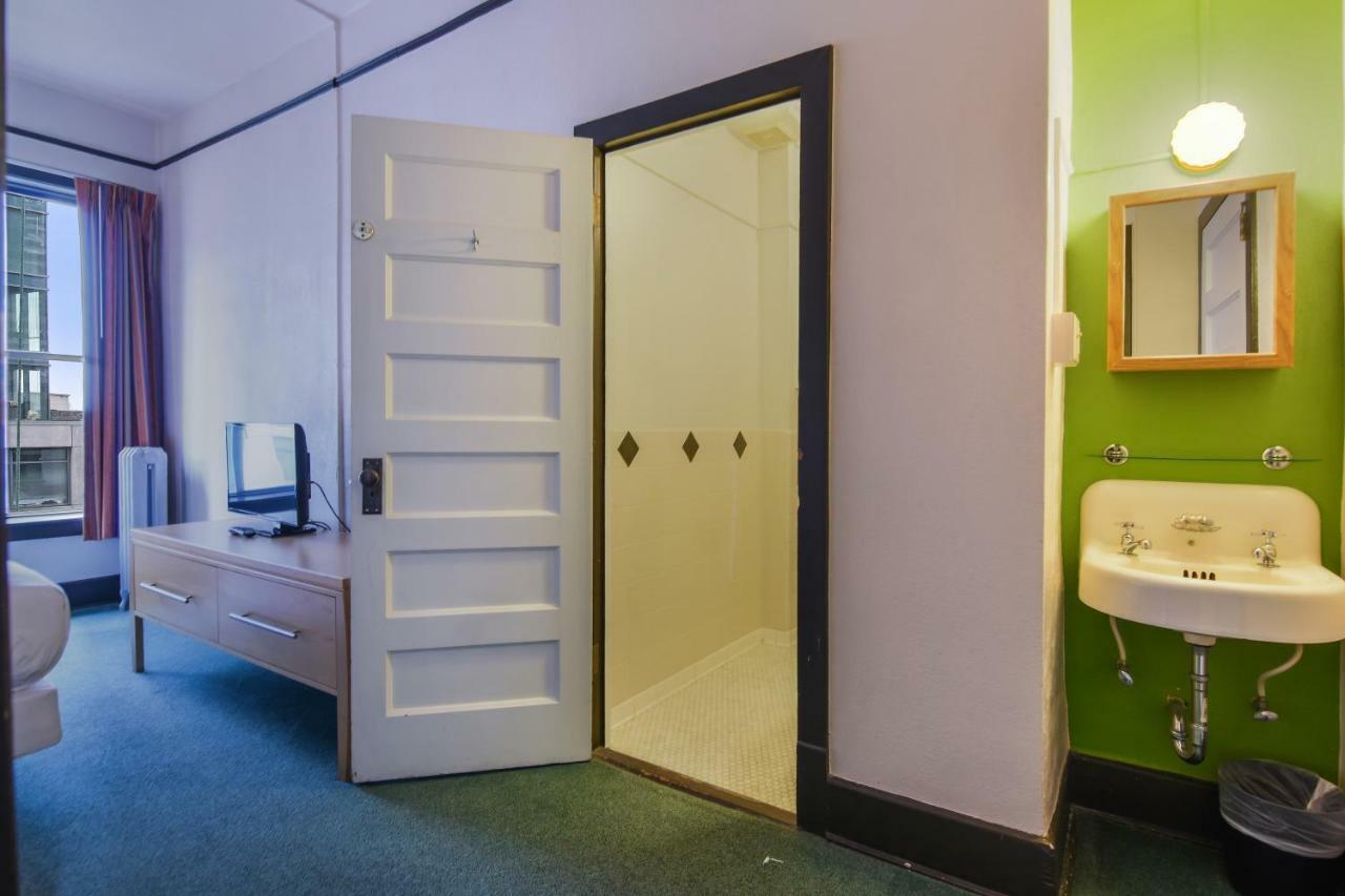 Moore Hotel Сиэтл Экстерьер фото