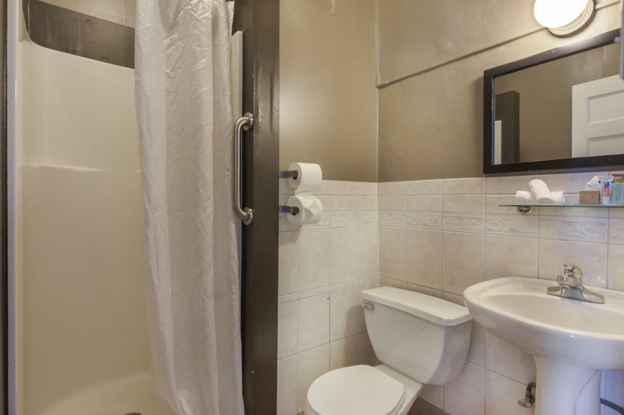 Moore Hotel Сиэтл Экстерьер фото