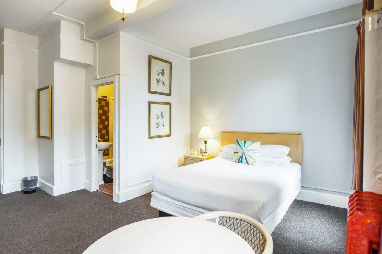 Moore Hotel Сиэтл Экстерьер фото