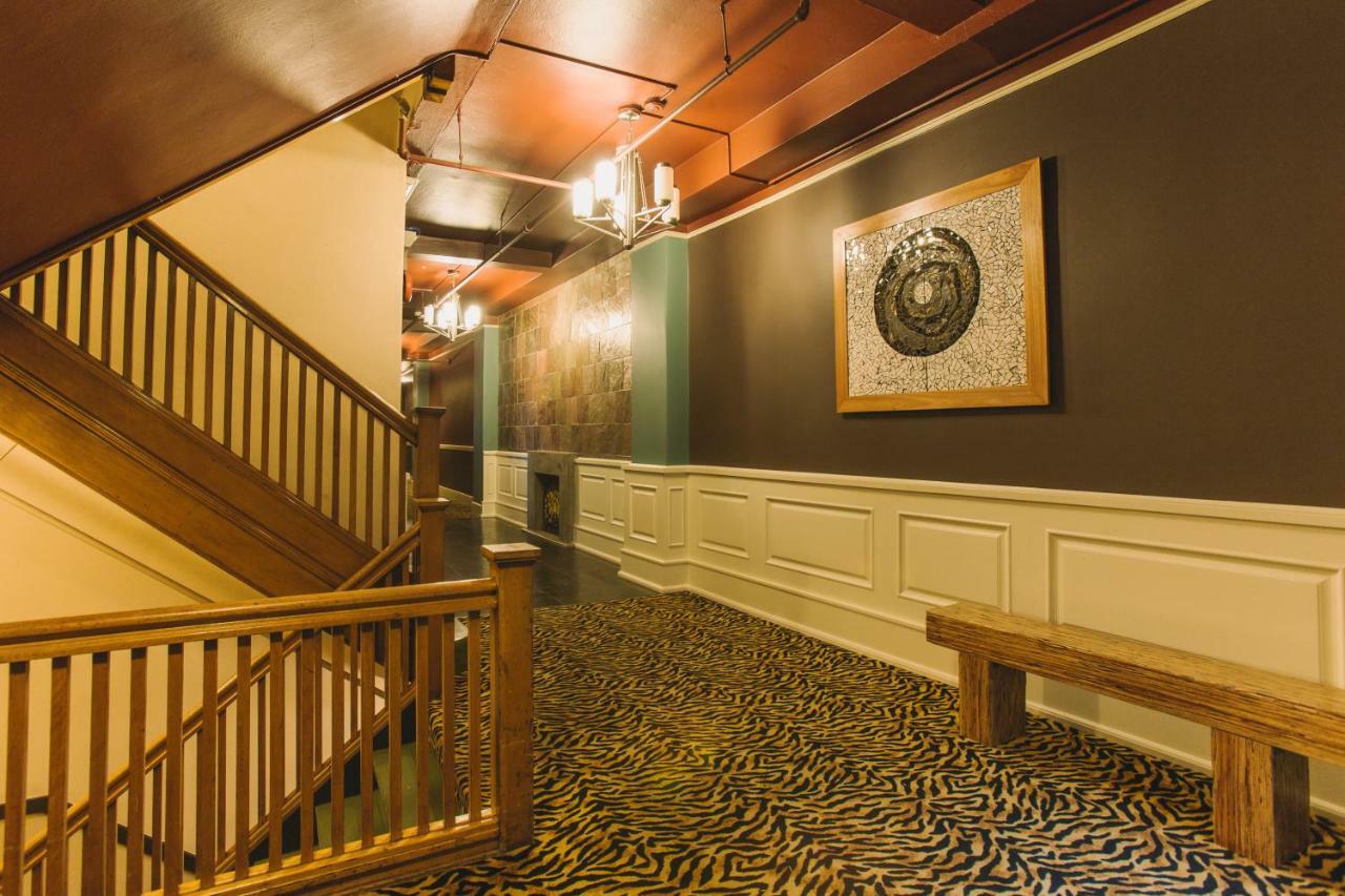 Moore Hotel Сиэтл Экстерьер фото